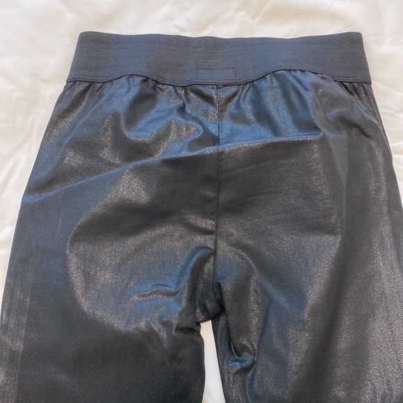 AGOLDE Coated Faux Leather Black Leggings Size 26 - Picture 6 of 6
